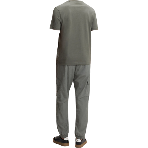 https://storage.alifshop.tj/media/images/alifshop/54375/muzhskaya-futbolka-boss-te-plain-50556023-076-xxl-seryy-1773912325304.png