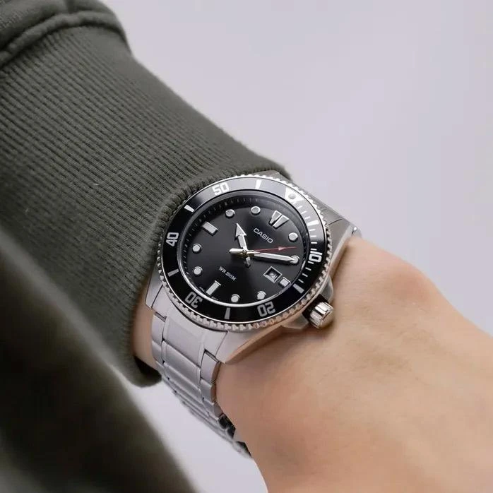 https://storage.alifshop.tj/media/images/alifshop/55223/naruchnye-chasy-casio-mdv-107d-1a1vdf-serebristo-chernyy-1775134448392.png