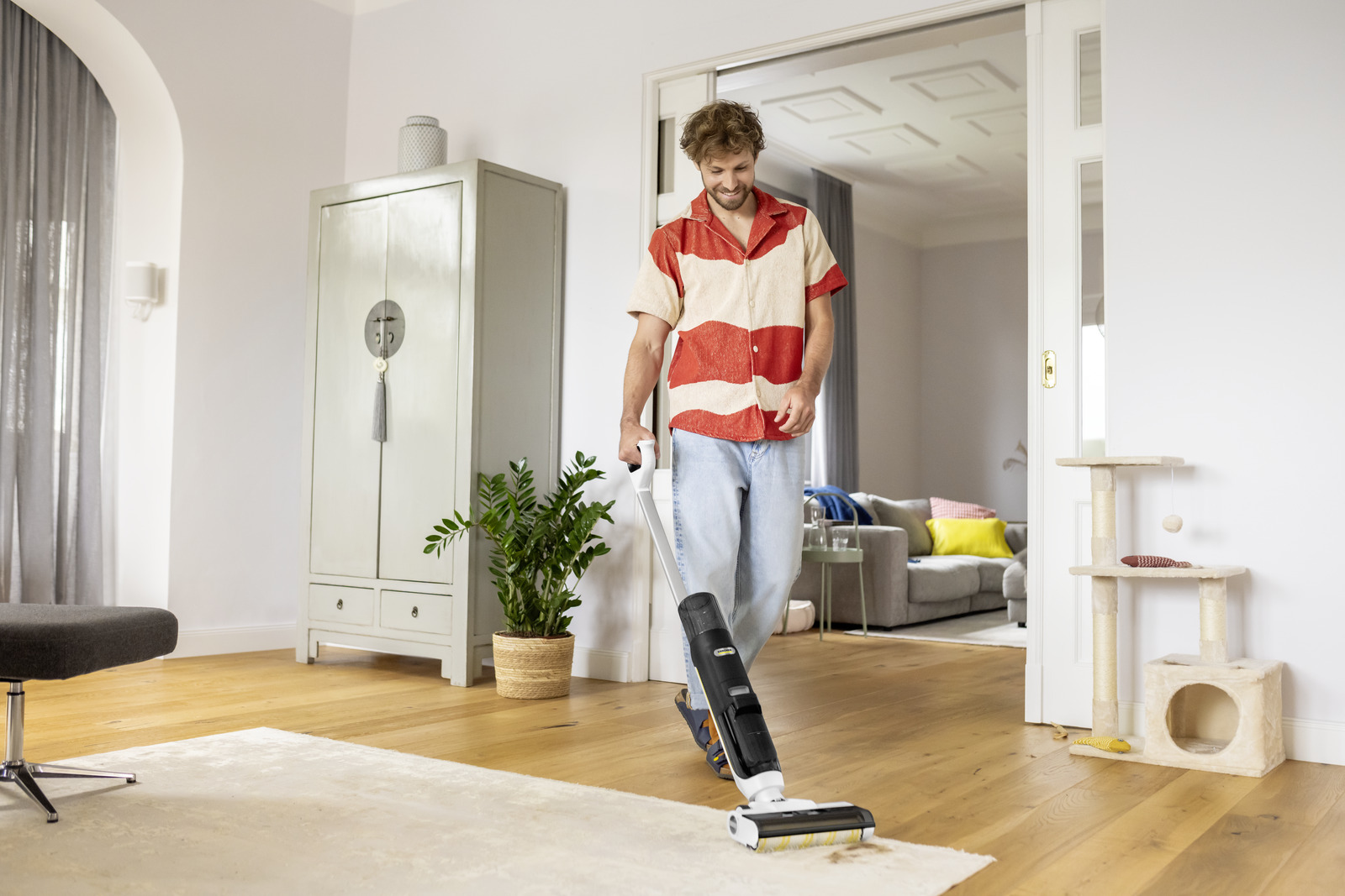 https://storage.alifshop.tj/media/images/alifshop/55732/besprovodnoy-pylesos-shvabra-karcher-fcv-3-natural-n-3-v-1-1-056-123-0-160-vt-cherno-belyy-1776166913952.png