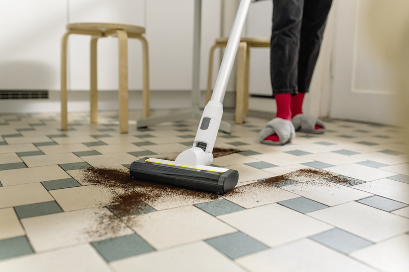 https://storage.alifshop.tj/media/images/alifshop/55837/besprovodnoy-pylesos-karcher-kva-2-1-198-731-0-belyy-1776243202669.png