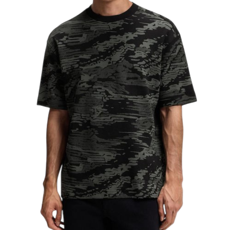 https://storage.alifshop.tj/media/images/alifshop/56166/muzhskaya-futbolka-boss-orange-50553159-001-s-chernyy-1776685042280.png