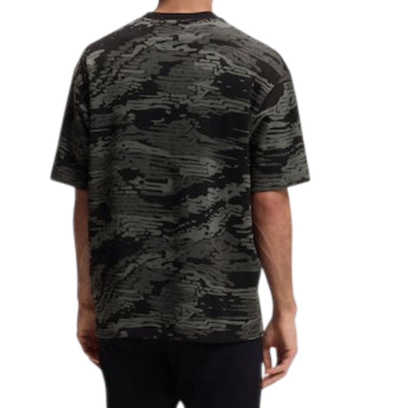 https://storage.alifshop.tj/media/images/alifshop/56168/muzhskaya-futbolka-boss-orange-50553159-001-m-chernyy-1776685078033.png