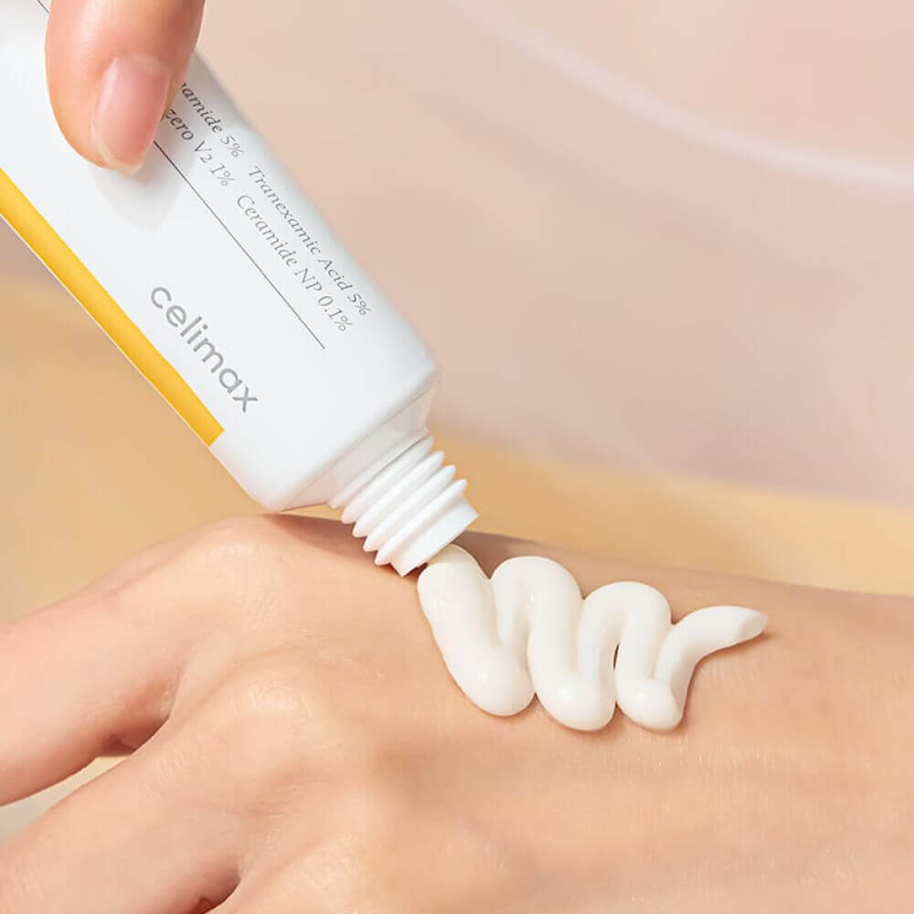https://storage.alifshop.tj/media/images/alifshop/57182/krem-celimax-pore-dark-spot-brightening-cream-dlya-vyravnivaniya-tona-i-relefa-kozhi-35-ml-1778570580616.png
