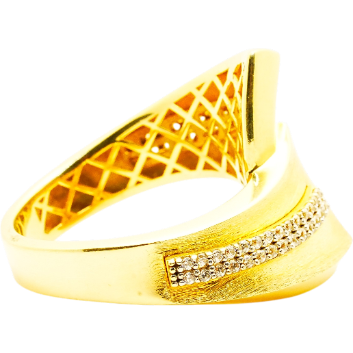 https://storage.alifshop.tj/media/images/alifshop/57580/kolco-iz-zolota-tojik-crystal-razmer-19-585-proba-5-84-gramm-1779167979313.png