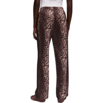 https://storage.alifshop.tj/media/images/alifshop/59164/zhenskie-sportivnye-bryuki-puma-leopard-luxe-t7-634564-01-m-korichnevyy-1781700043522-lg.webp