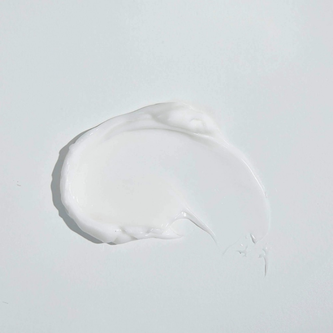https://storage.alifshop.tj/media/images/alifshop/63676/uvlazhnyayushchiy-krem-s-ceramidami-i-morskoy-vodoy-round-lab-1025-dokdo-cream-80-ml-1786535200372-VqohtMiF.png