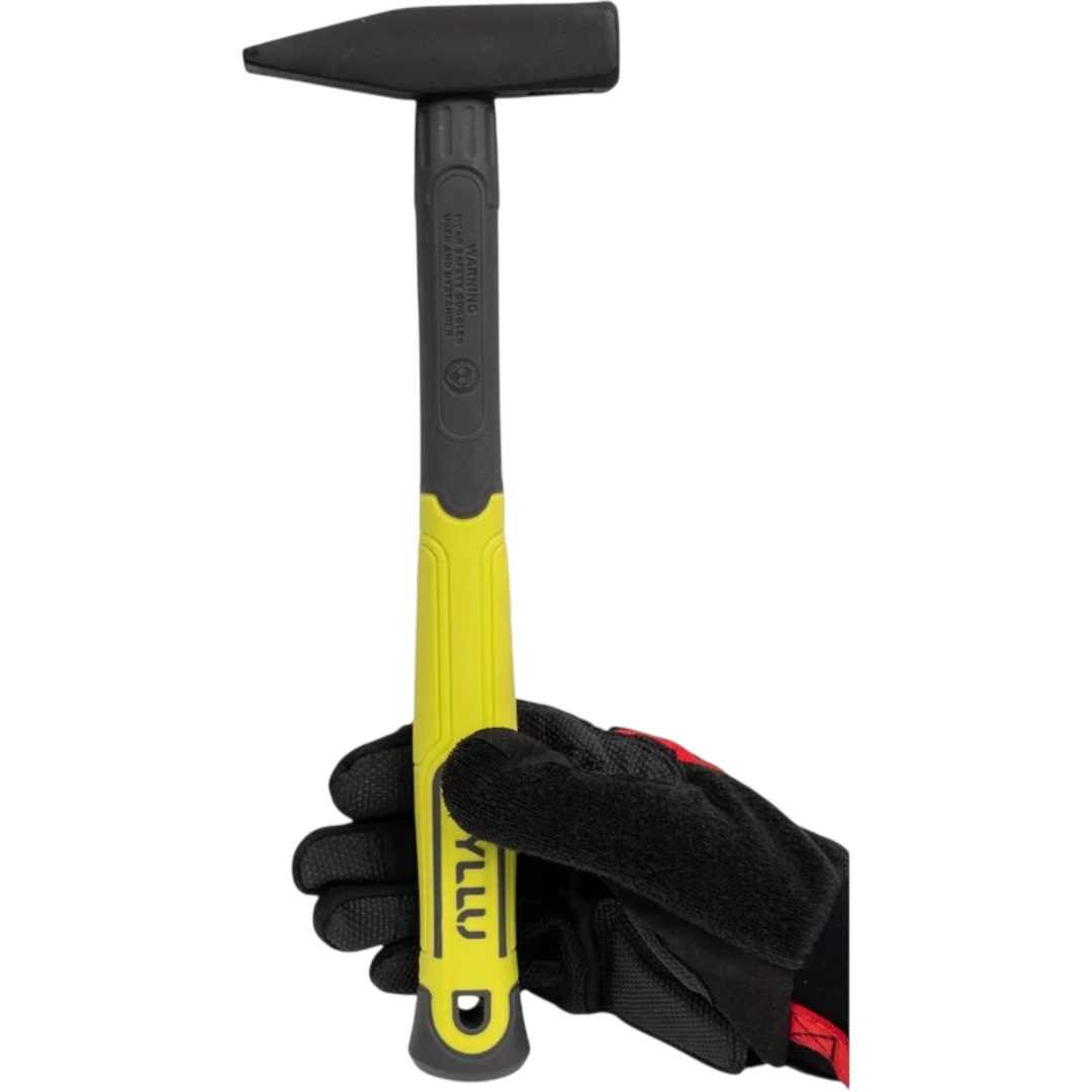 https://storage.alifshop.tj/media/images/alifshop/65611/molotok-dyllu-dthm1305-500-g-cherno-salatovyy-1788862045304-vPNzVwzT.png