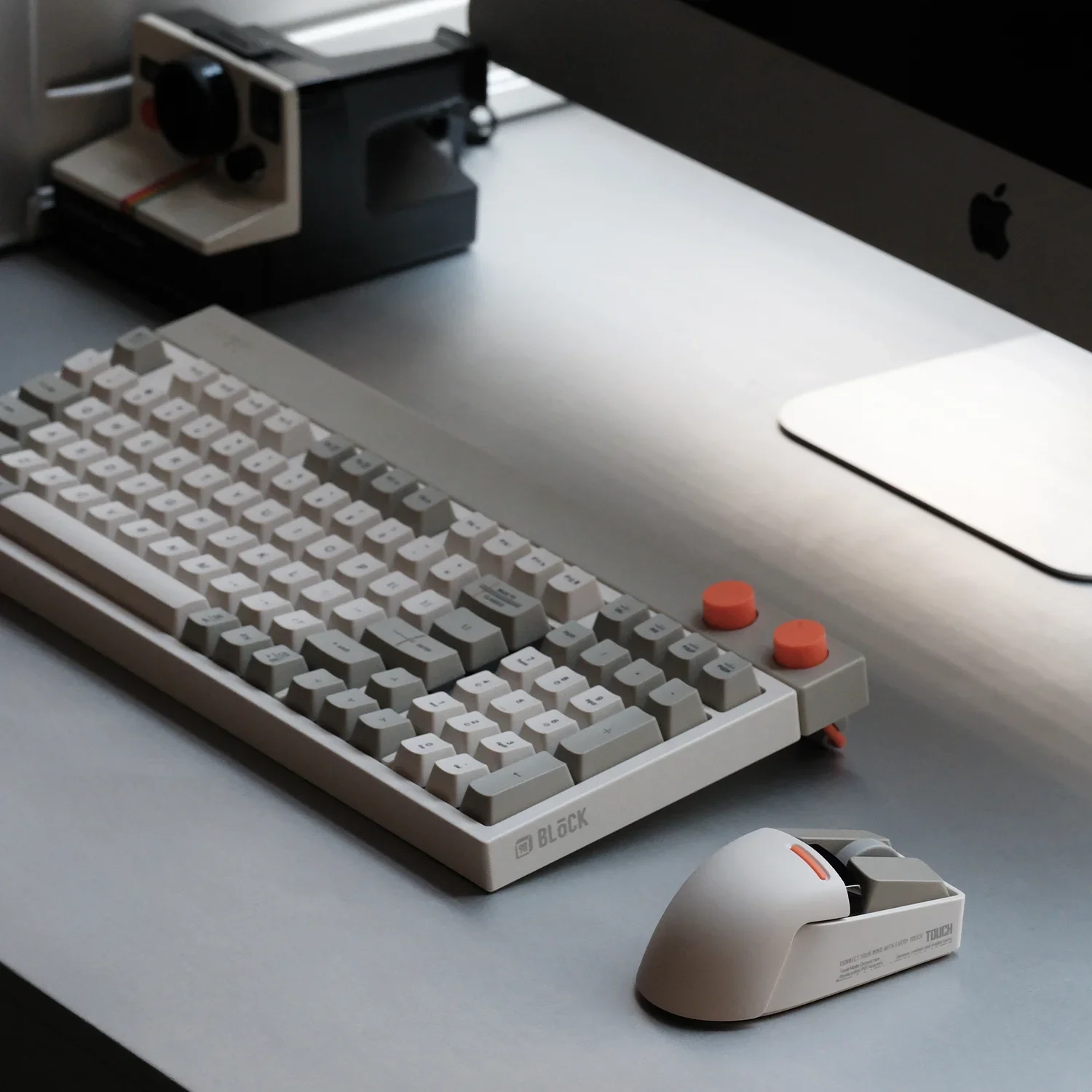 https://storage.alifshop.tj/media/images/alifshop/65837/besprovodnaya-mysh-lofree-touch-pbt-seryy-1789123124667-HWCpQjc8.webp