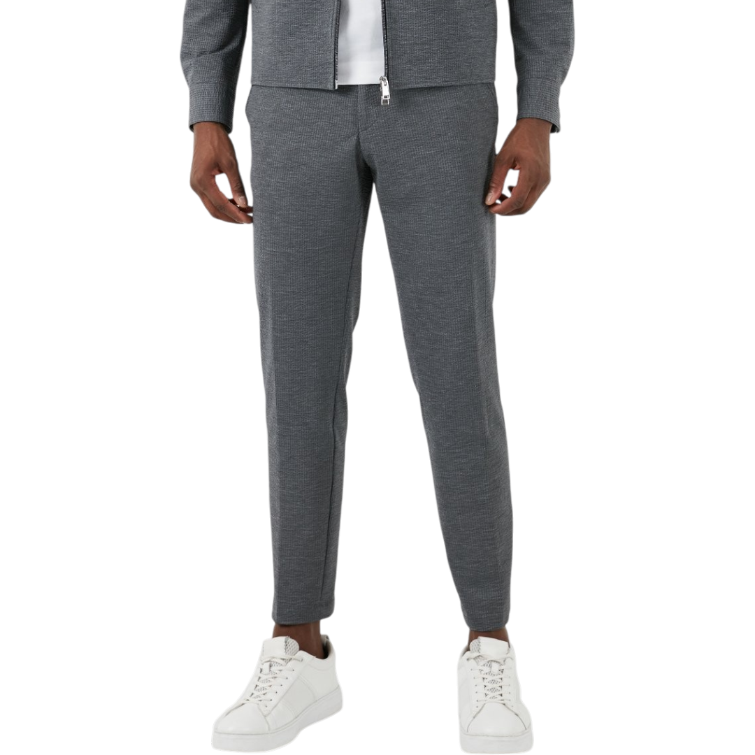 https://storage.alifshop.tj/media/images/alifshop/66938/muzhskie-bryuki-boss-50514608-041-m-seryy-1790080844016-qr3ol9pc.png