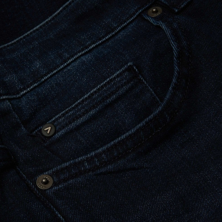 https://storage.alifshop.tj/media/images/alifshop/67236/muzhskie-dzhinsy-boss-jean-trousers-p-delaware-3-1-slim-fit-50496988-418-4xl-temno-siniy-1790181160813-A1tppYi8.png