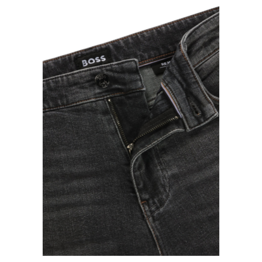 https://storage.alifshop.tj/media/images/alifshop/67461/muzhskie-dzhinsy-boss-50533154-014-s-temno-seryy-1790254278211-ScLFEWIi.png