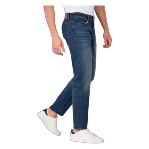 https://storage.alifshop.tj/media/images/alifshop/67632/muzhskie-dzhinsy-boss-50544649-412-m-siniy-1790340622923-PSxRMS8P.png