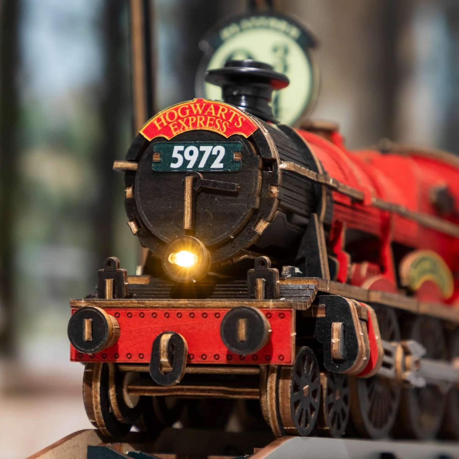 https://storage.alifshop.tj/media/images/alifshop/67722/konstruktor-puremind-x-harry-potter-hogwarts-express-1612-krasnyy-1790589971444-fEw9iOCv.webp