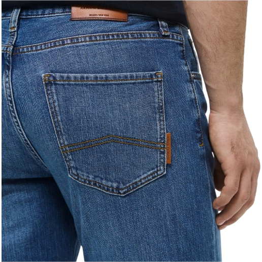 https://storage.alifshop.tj/media/images/alifshop/68024/muzhskie-dzhinsy-armani-exchange-xm000049-af14657-mb002-s-siniy-1790664745037-YT8Ts7XF.png
