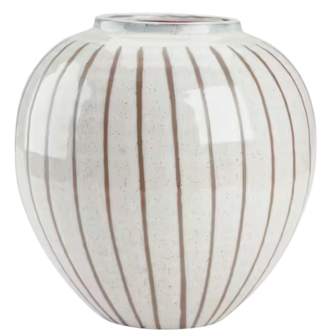 https://storage.alifshop.tj/media/images/alifshop/69325/vaza-jysk-sofus-21x21-sm-belo-korichnevyy-1791376716895-rZW6Rn5P.png