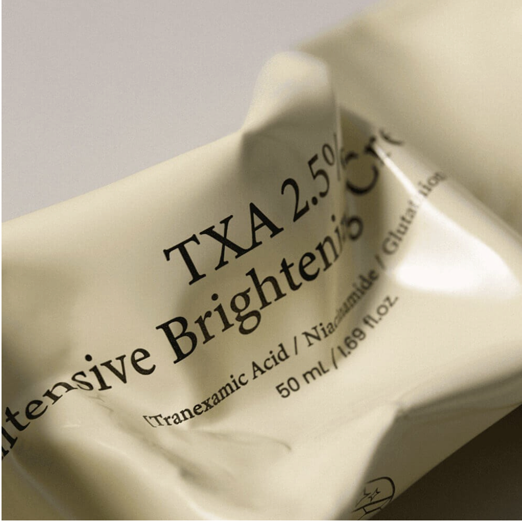 https://storage.alifshop.tj/media/images/alifshop/70533/osvetlyayushchiy-krem-axis-y-s-2-5-traneksamovoy-kisloty-txa-2-5-intensive-brightening-cream-50-ml-1792667113735-snKWl2Er.png