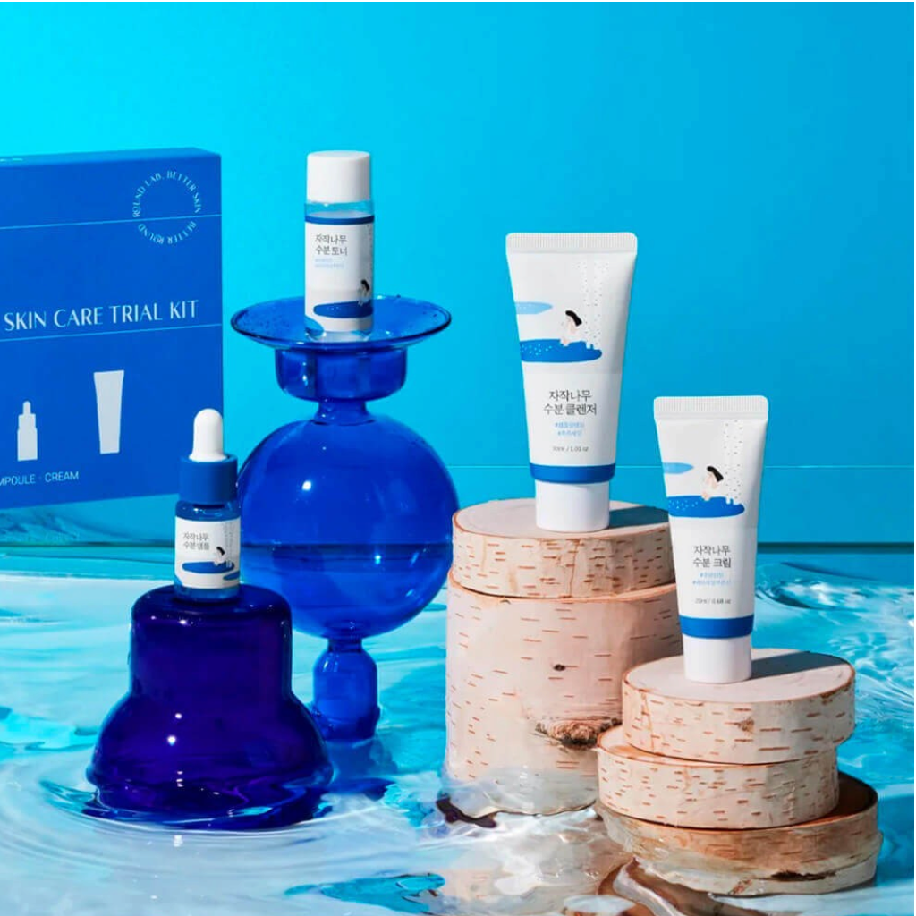https://storage.alifshop.tj/media/images/alifshop/70551/nabor-round-lab-miniatyur-s-berezovym-sokom-travel-friendly-mini-skincare-kit-birch-juice-1792669928537-arCvZoC0.png