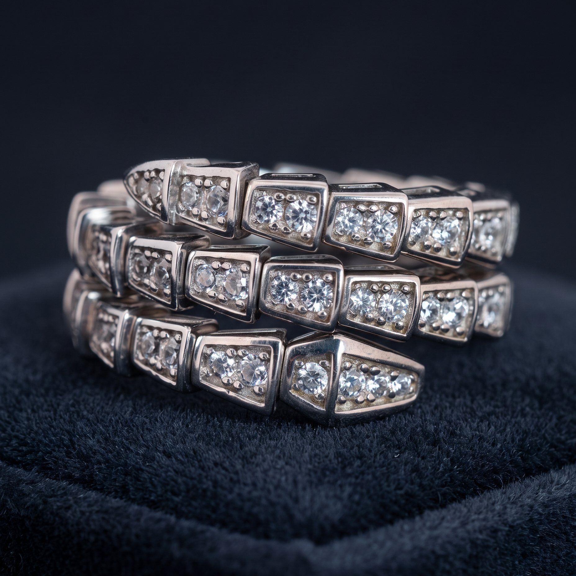 https://storage.alifshop.tj/media/images/alifshop/70859/kolco-iz-serebra-tojik-crystal-razmer-17-925-proba-13-29-gramm-copy-1793101139562-hKX2VX9F.png