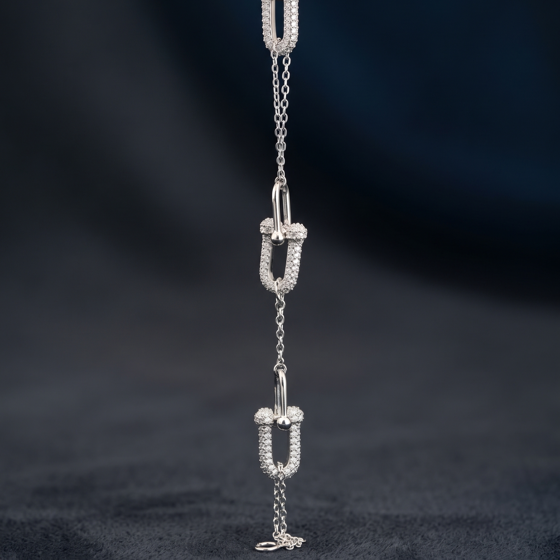 https://storage.alifshop.tj/media/images/alifshop/70909/braslet-iz-zolota-tojik-crystal-925-proba-7-gramm-1793184582839-zBFOjSKI.png